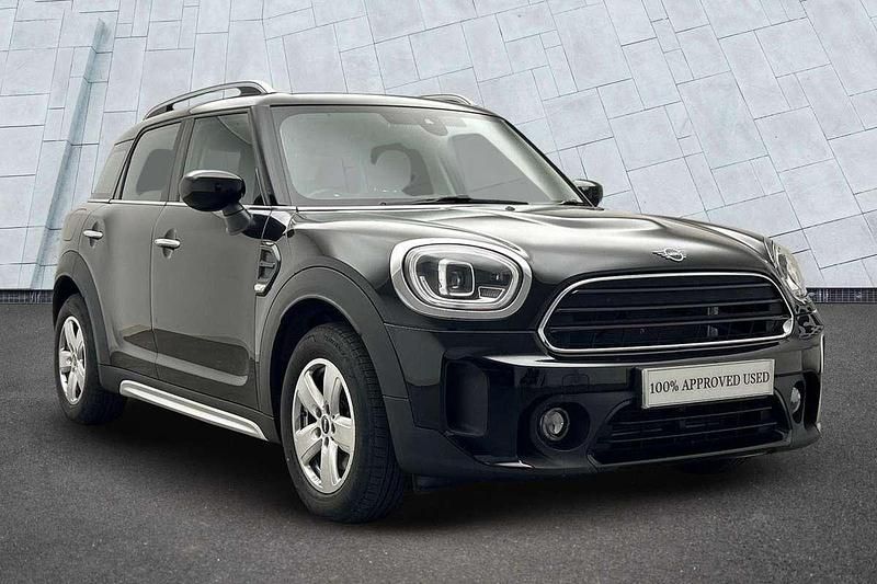 Black Used 2021 Mini Cooper Countryman Classic SUV | £20,300 (Good price) - Image 1/4