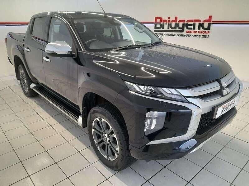Black Used 2020 Mitsubishi L200 Warrior Pickup | £15,499 (Fair price) - Image 1/4