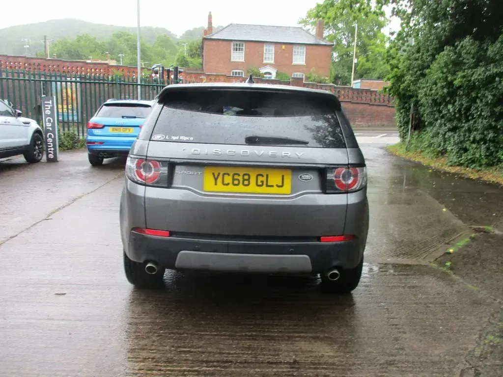 Used Land Rover Discovery Sport SE 180 HP (132 kW) 2018 Grey SUV