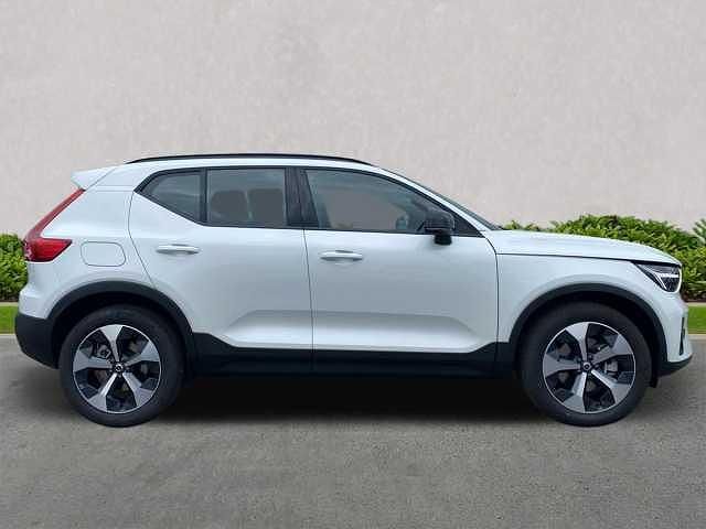Used Volvo XC40 Plus 163 HP (119 kW) 2025 SUV
