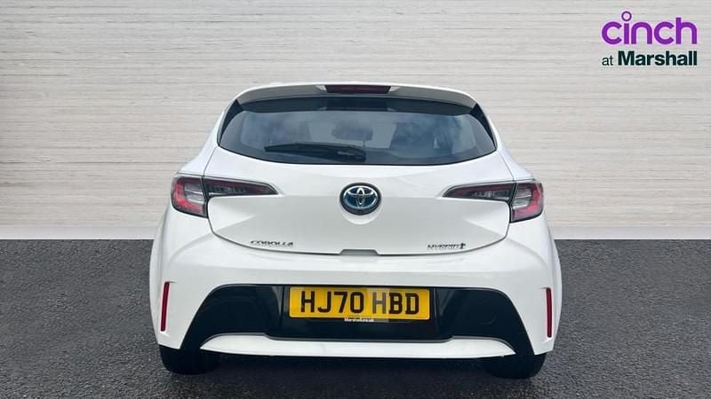 Used Toyota Corolla 122 HP (89 kW) 2020 White