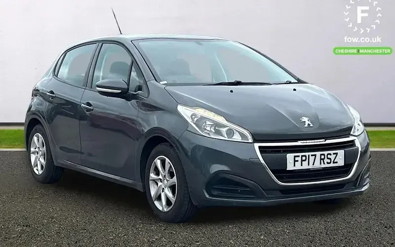 Used Peugeot 208 Active 82 HP (60 kW) 2017 Hatchback