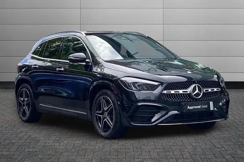 Used Mercedes GLA200 Executive 148 HP (108 kW) 2025 Black SUV
