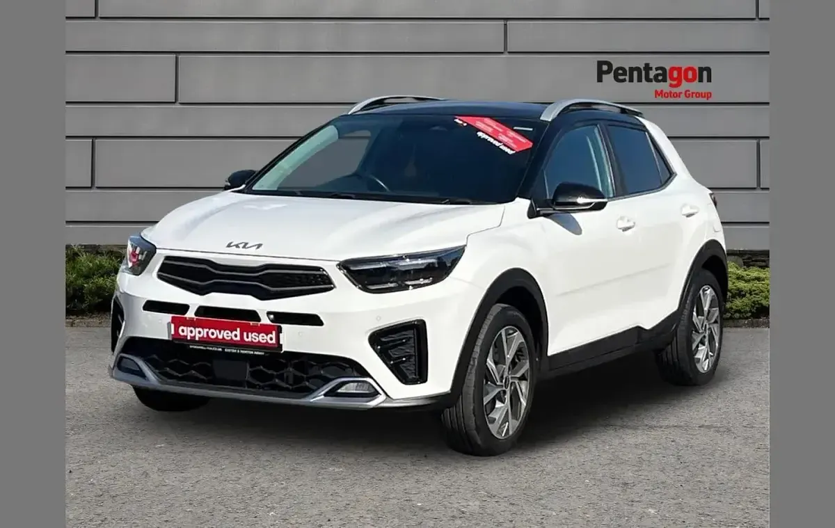 Used Kia Stonic GT-Line S 117 HP (86 kW) 2023 White SUV