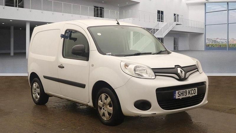 White Used 2019 Renault Kangoo Business MPV | £5,500 (Good price) - Image 1/4