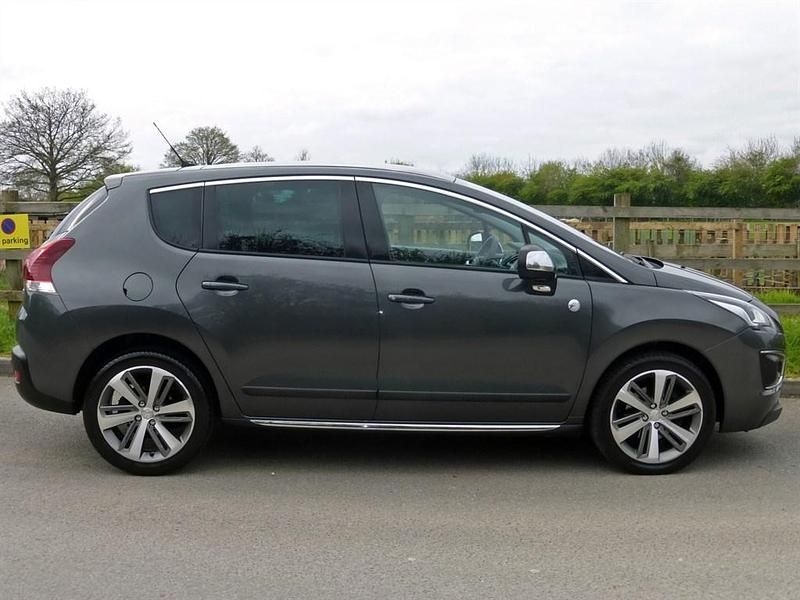 Used Peugeot 3008 Crossway 163 HP (119 kW) 2015 Grey Estate