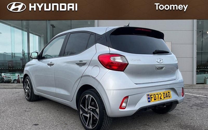 Used Hyundai i10 Premium 84 HP (61 kW) 2023 Hatchback