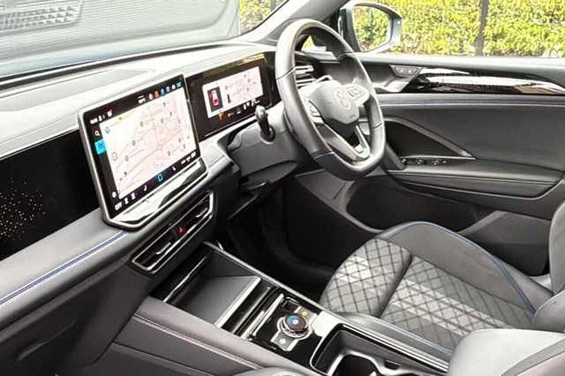 Used VW Tiguan R-line 150 HP (110 kW) 2025 Blue SUV