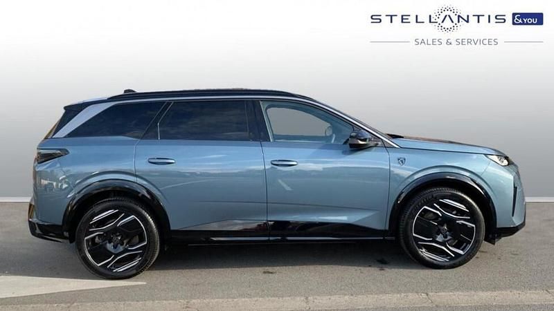Blue Used 2024 Peugeot 5008 GT MPV | £34,686 - Image 1/4