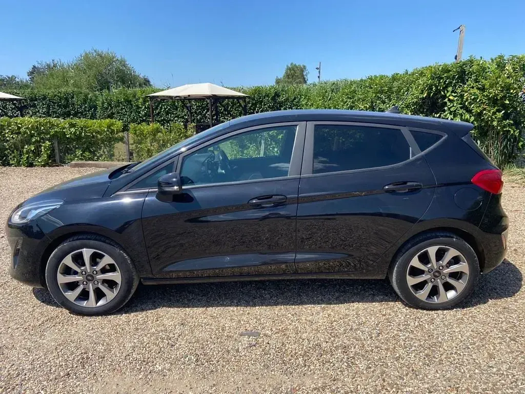 Used Ford Fiesta Trend 75 HP (55 kW) 2021 Black Hatchback