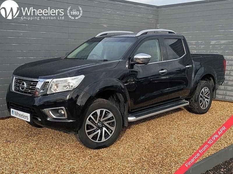 Used Nissan Navara Tekna 2017 Black Pickup