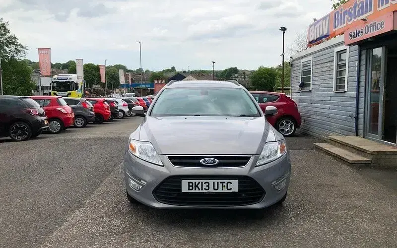Used Ford Mondeo Business Edition 140 HP (102 kW) 2013 Silver Estate