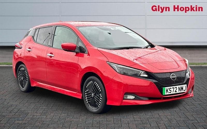 Begagnad Nissan Leaf Tekna 110 kW (150 HK) 2025 Halvkombi