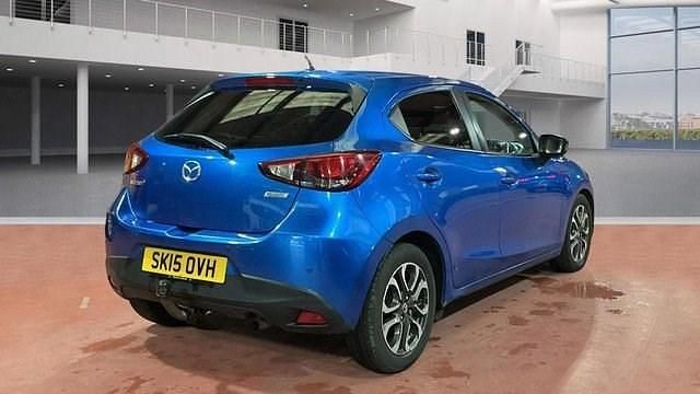 Used Mazda 2 Edition 90 HP (66 kW) 2015 Blue Hatchback