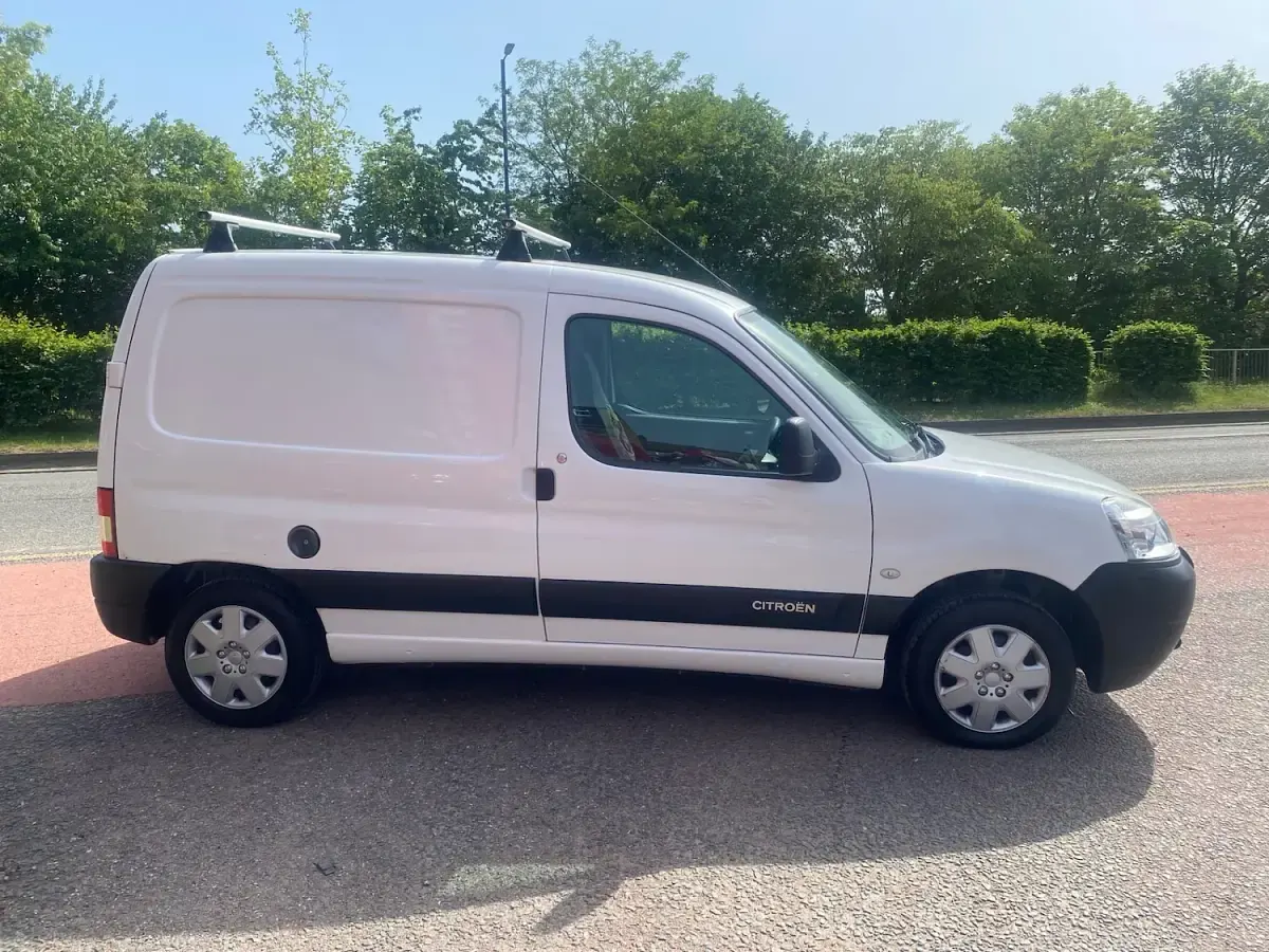 Second-hand Citroën Berlingo 2007 Alb Monovolum