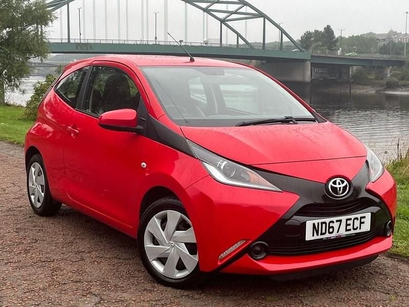 Red Used 2018 Toyota Aygo X-play Hatchback | £4,499 (Good price) - Image 1/4