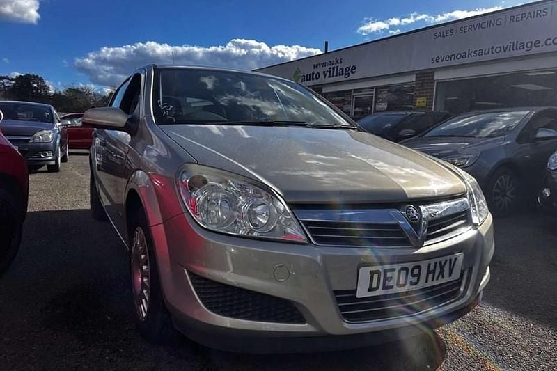 Used Vauxhall Astra 2009 Silver Hatchback