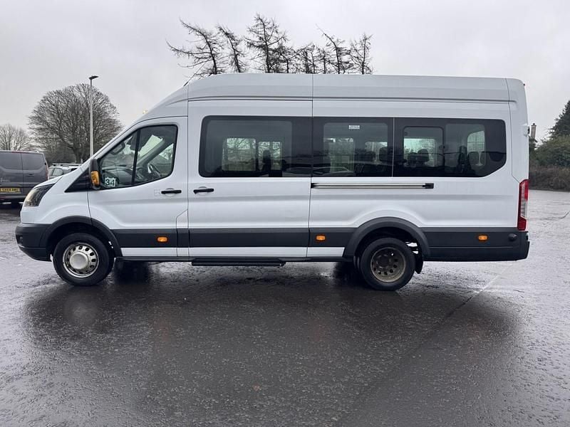 Used Ford Transit Trend 2017 White Sedan