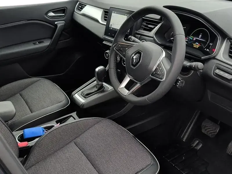 Second-hand Renault Captur SE 143 CP (105 kW) 2021 Albastru SUV
