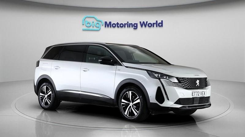 Used Peugeot 5008 GT 180 HP (132 kW) 2023 White SUV