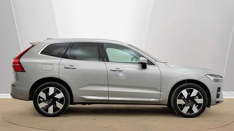 Usado Volvo XC60 Ultra 449 HP (330 kW) 2025 Prateado SUV