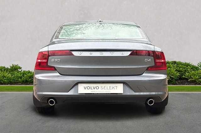 Used Volvo S90 Momentum 190 HP (139 kW) 2019 Sedan