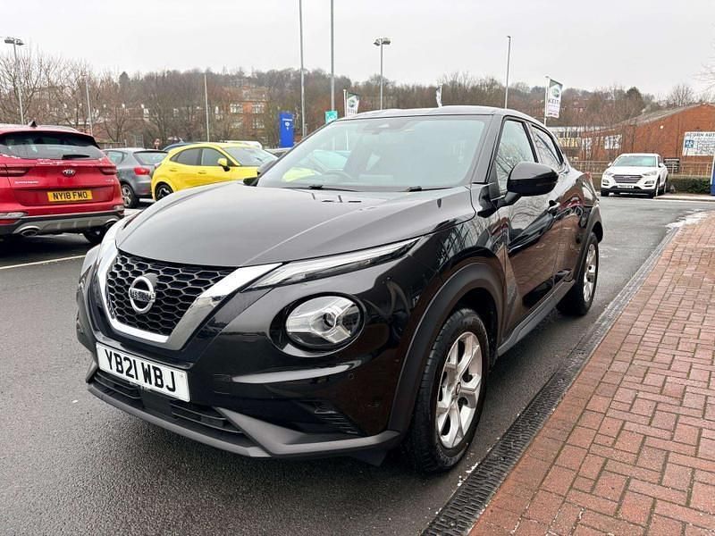 Used Nissan Juke N-Connecta 2021 Metallic black SUV