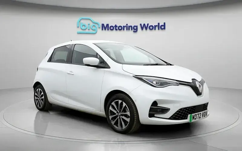 Used Renault Zoe GT-Line 100 kW (136 HP) 2022 White Hatchback
