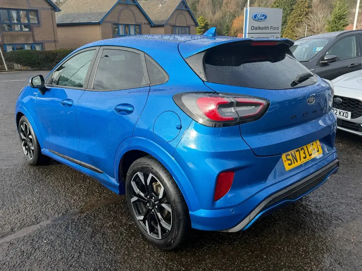 Używany Ford Puma ST-Line X 125 KM (91 kW) 2023 Niebieski SUV