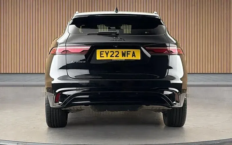 Used Jaguar F-Pace R-Dynamic 250 HP (183 kW) 2022 Black SUV