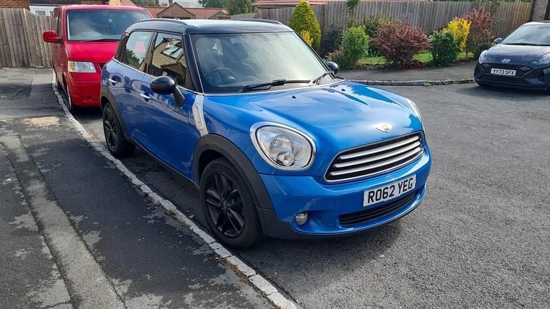 Blue Used 2012 Mini Cooper D Countryman SUV | £2,495 (Good price) - Image 1/4