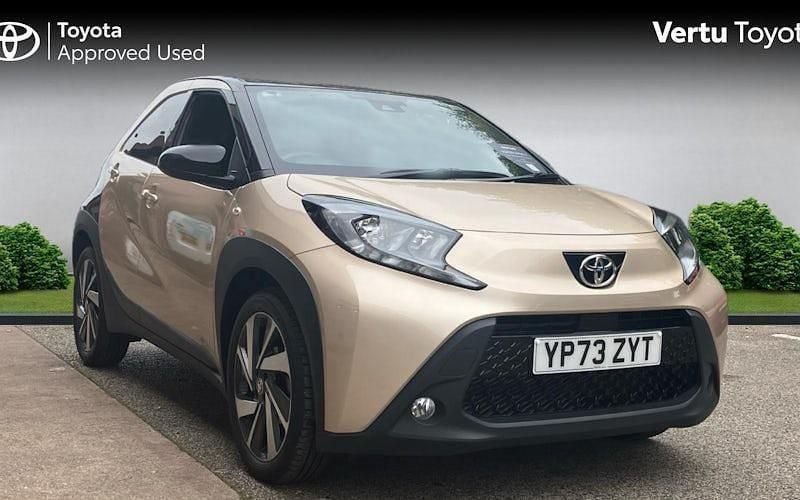 Used 2025 Toyota Aygo Hatchback | £12,918 (Good price) - Image 1/4