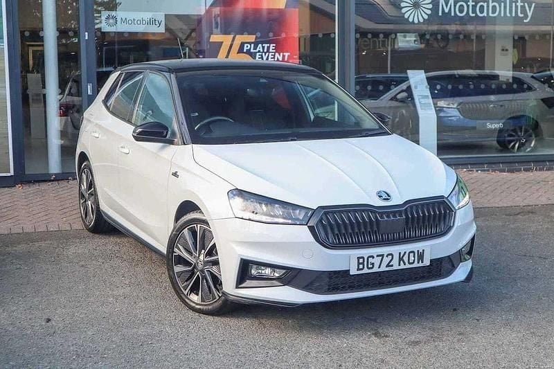 Moon white metallic black magic pearl effect Used 2022 Skoda Fabia Monte Carlo Hatchback | £14,685 (A bit pricey) - Image 1/4