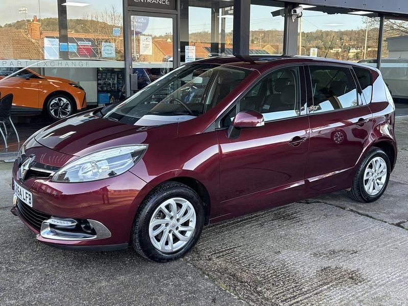 Red Used 2014 Renault Scénic III Dynamique MPV | £2,495 (Fair price) - Image 1/4