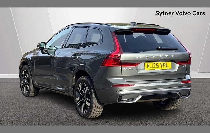 Used Volvo XC60 Plus 345 HP (253 kW) 2025 Green SUV