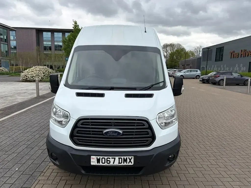 Usado Ford Transit 131 CV (96 kW) 2018 Blanco Van