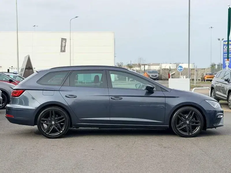 Second-hand Seat Leon Black Edition 2020 Gri Break