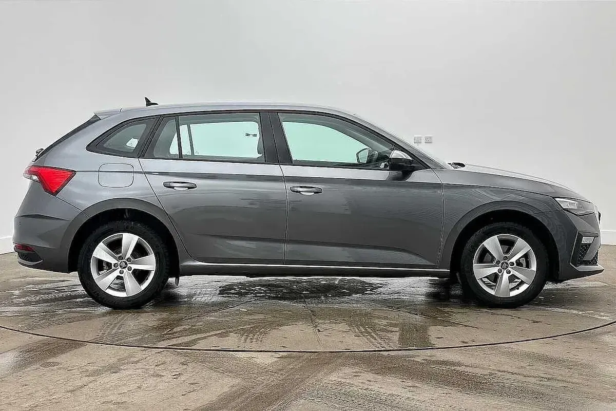 Used Skoda Scala SE 115 HP (84 kW) 2025 Graphite grey metallic Hatchback