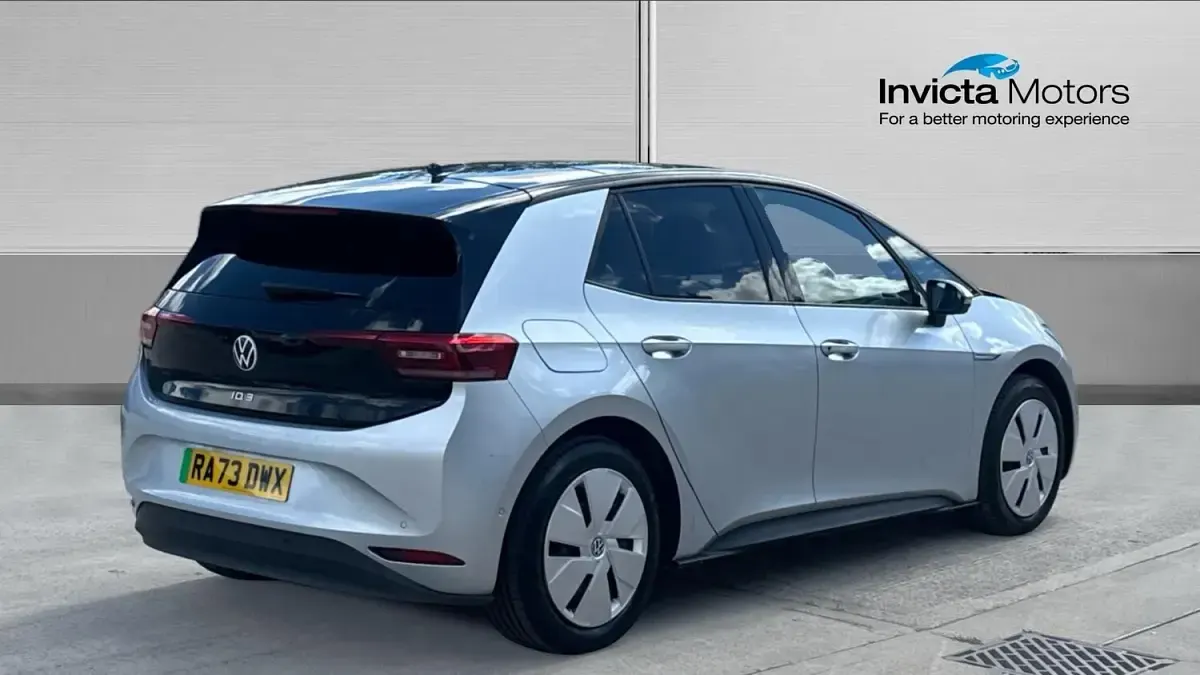 Used VW ID.3 Pro Performance 150 kW (204 HP) 2023 Silver Hatchback