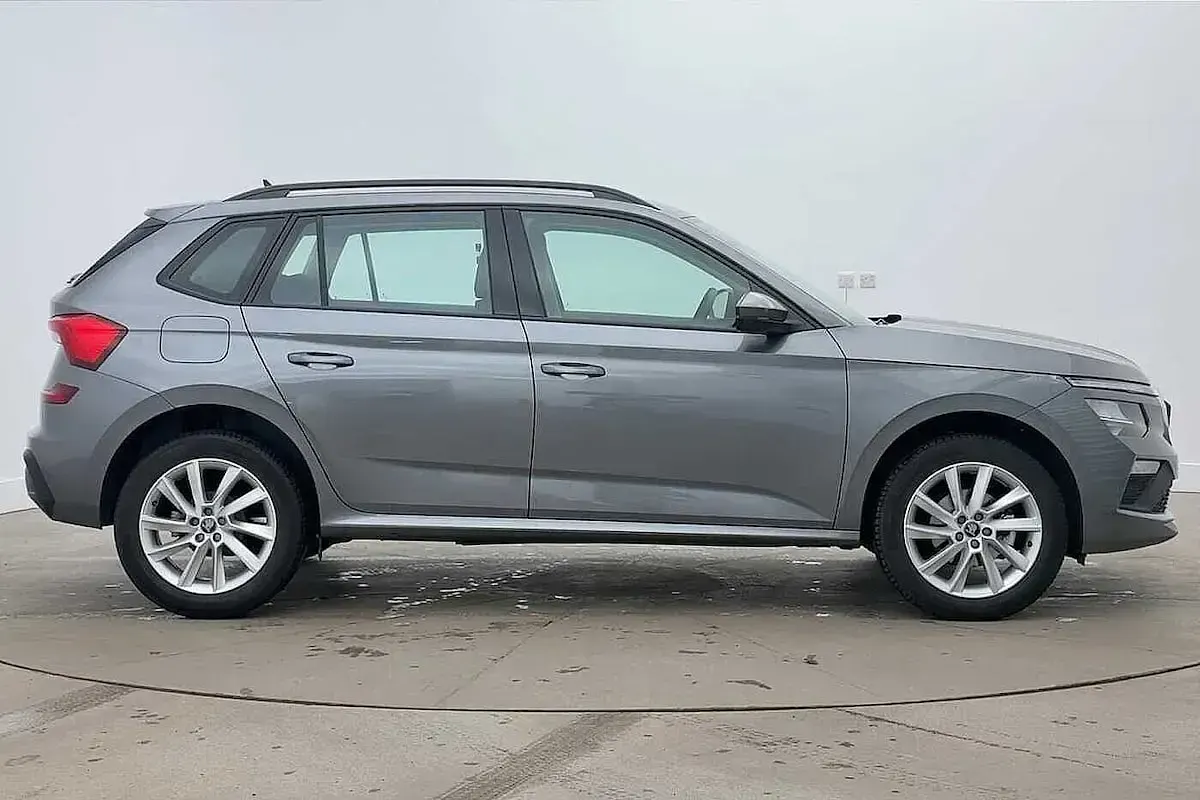 Begagnad Skoda Kamiq SE 113 HK (83 kW) 2025 Grå SUV