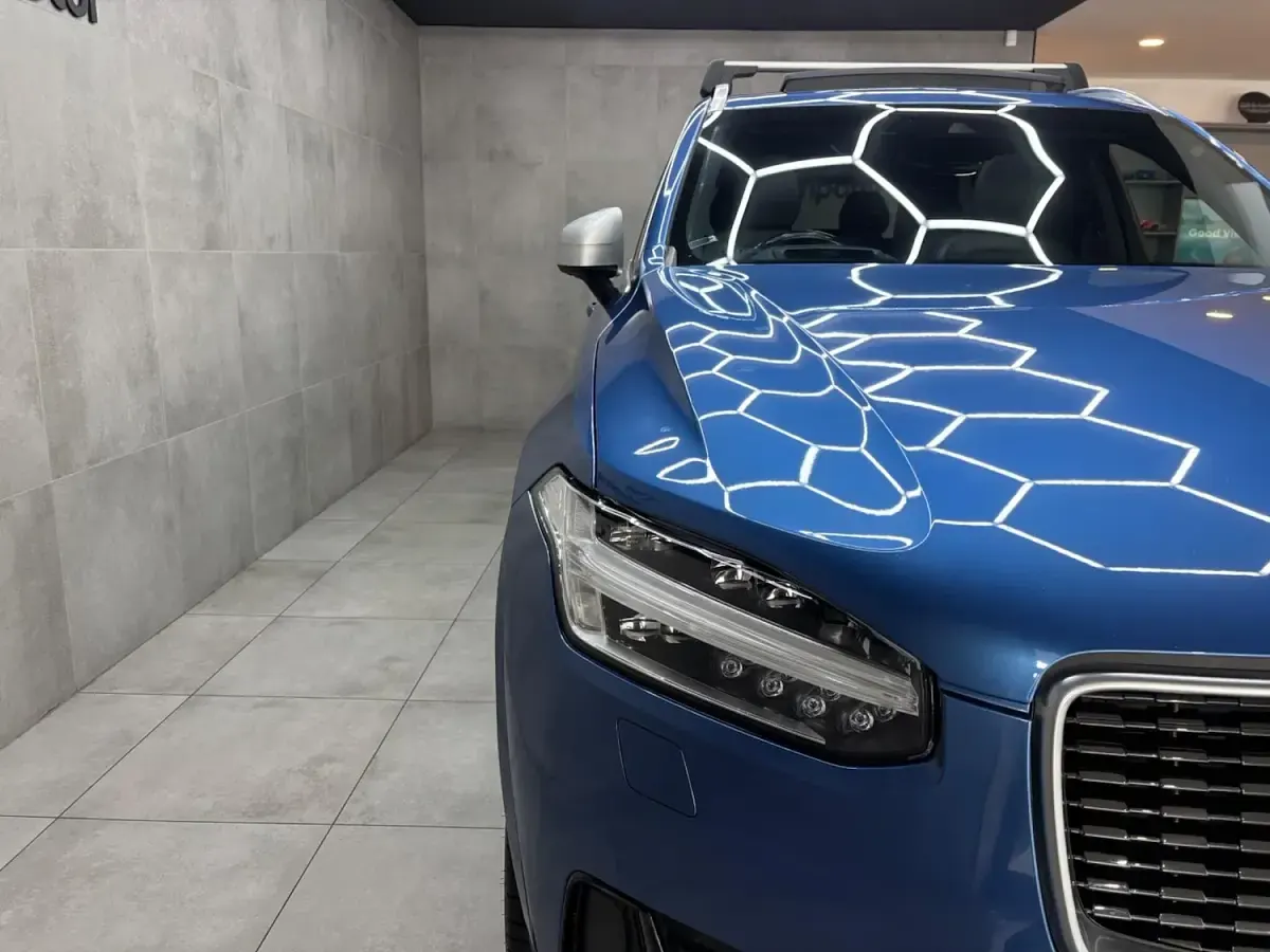 Used Volvo XC90 R-Design Pro 235 HP (172 kW) 2018 Blue SUV