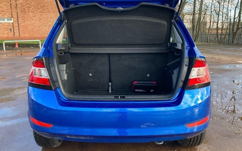 Used Skoda Fabia SE Drive 95 HP (69 kW) 2021 Blue Hatchback