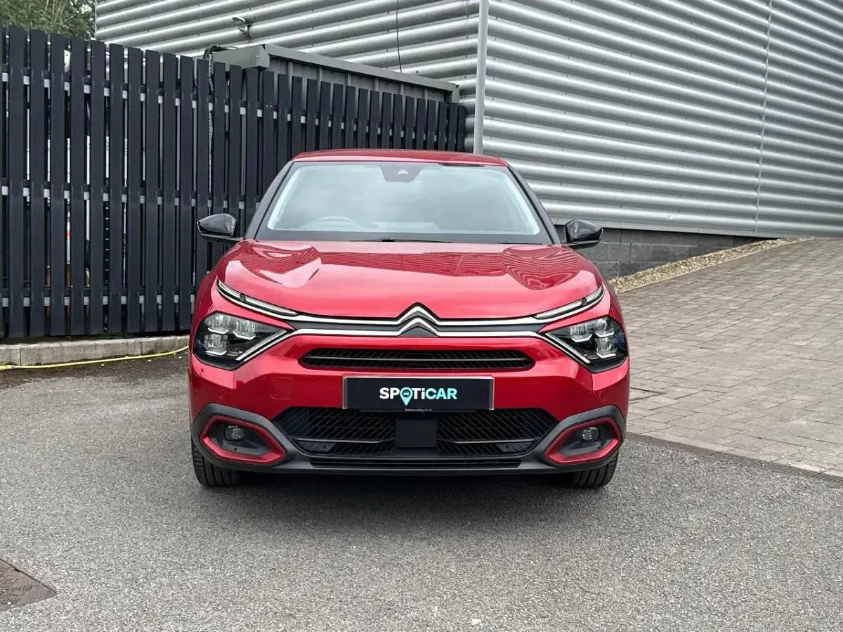 Used Citroën e-C4 Shine 100 kW (136 HP) 2022 Red Hatchback