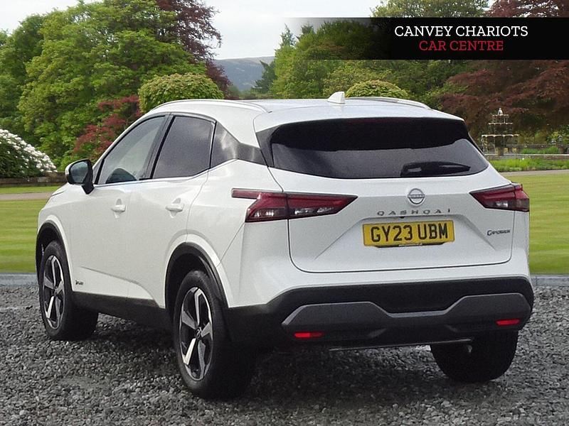 Used Nissan Qashqai N-Connecta 190 HP (139 kW) 2023 White SUV