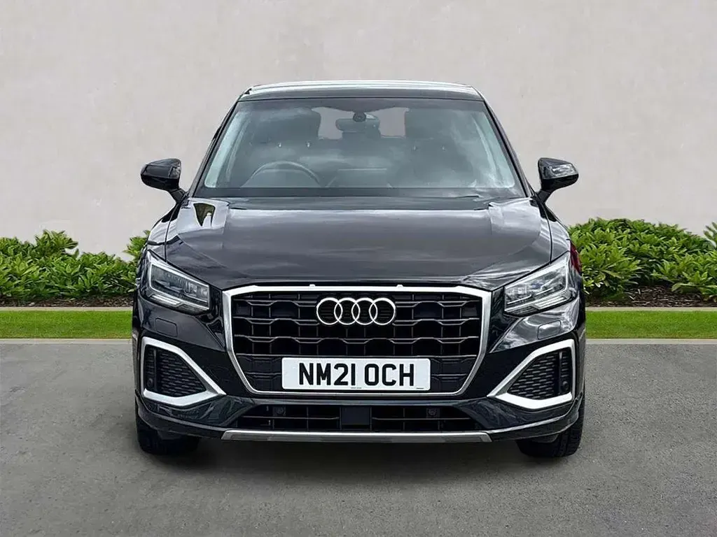 Usado Audi Q2 Sport 150 HP (110 kW) 2021 Preto SUV