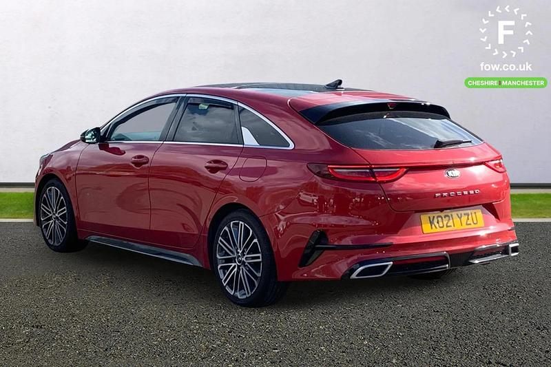 Used Kia ProCeed GT-Line S 160 HP (117 kW) 2021 Red Estate