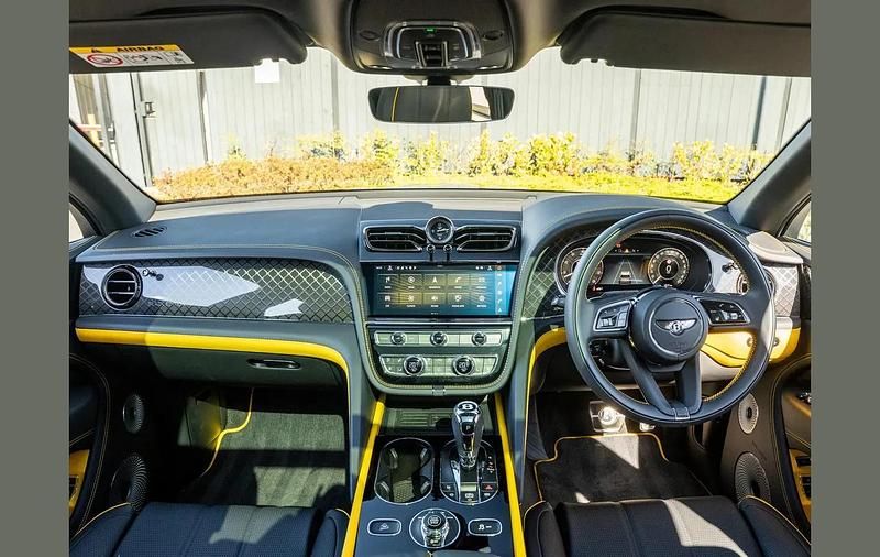 Used Bentley Bentayga 542 HP (398 kW) 2024 Black SUV