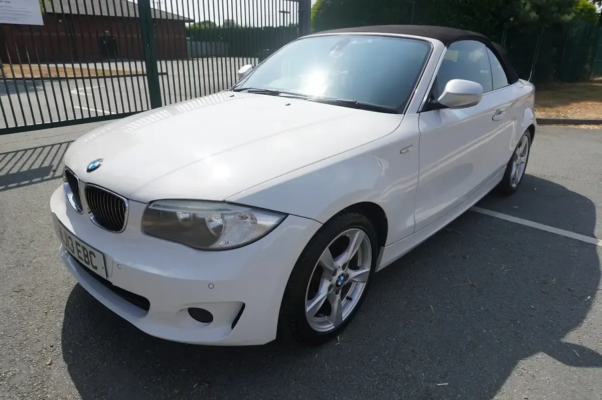 Used BMW 118 Cabriolet Exclusive 2013 White Cabriolet