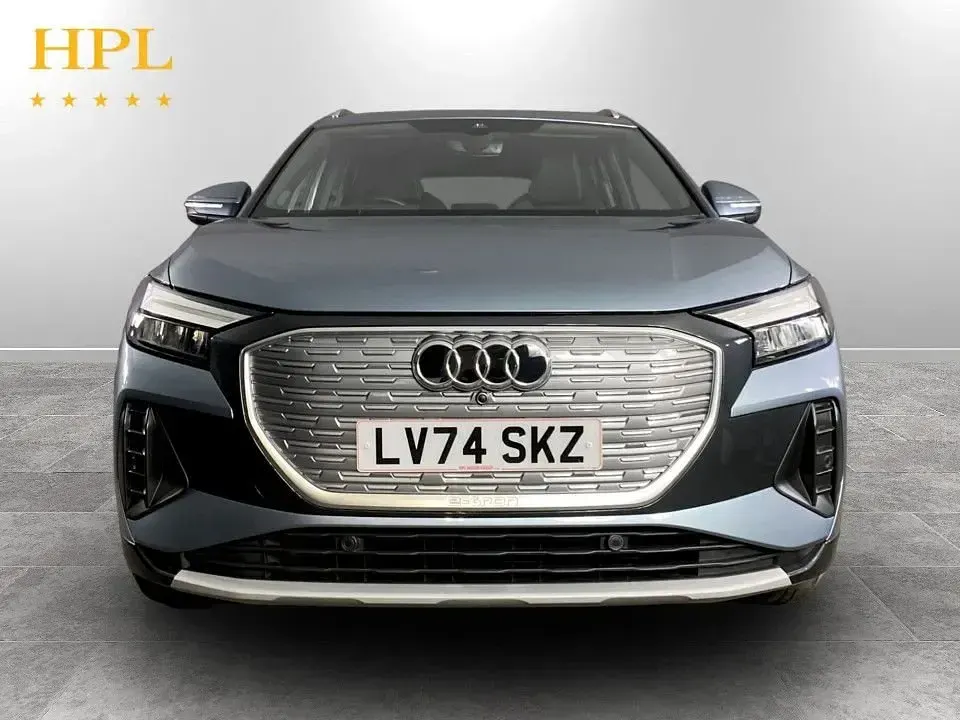 Begagnad Audi Q4 e-tron Sport 210 kW (286 HK) 2024 Blå SUV