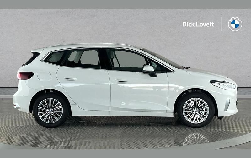 Used BMW 220 Luxury Line 154 HP (113 kW) 2025 White Estate